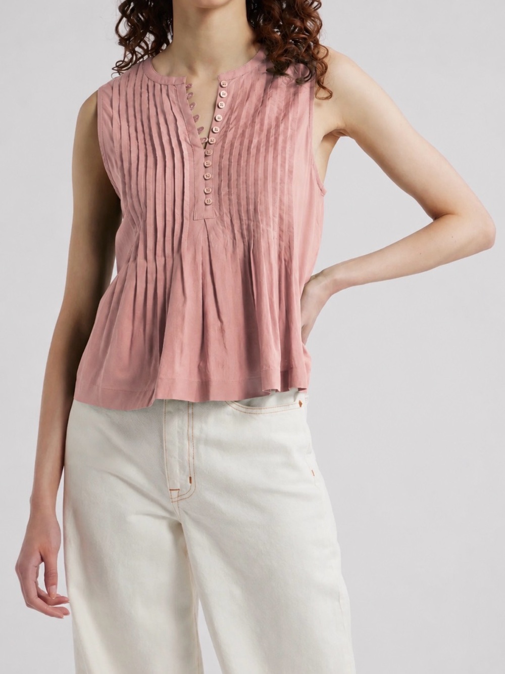 Treasure & Bond Sleeveless Pintuck Henley Tank in Pink Timber Size Medium